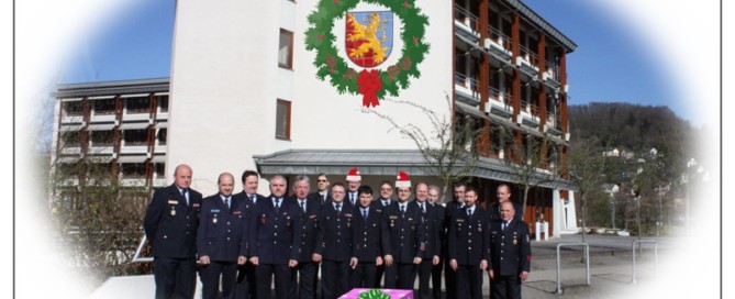 Wir wünschen allen ein frohes Weihnachtsfest und alles Gute für 2013!